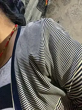 Tameesh sexy mistress online show from November 7, 2025, 4:51 pm