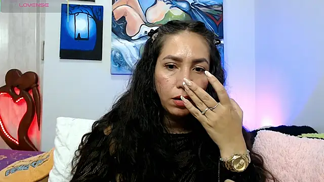 Snapshot of naihroby chatting on January 18, 2026, 1:53 am naihroby online show from January 18, 2026, 1:53 am