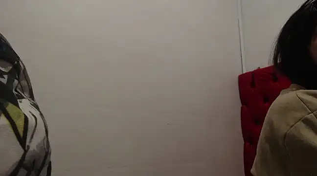 Snapshot of CarolineBrunx chatting on February 11, 2025, 7:54 am CarolineBrunx online show from February 11, 2025, 7:54 am