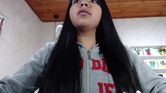 Snapshot of CarolineBrunx chatting on September 14, 2025, 8:35 am CarolineBrunx online show from September 14, 2025, 8:35 am