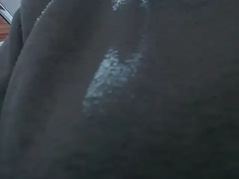 Snapshot of CarolineBrunx chatting on October 24, 2025, 5:04 am CarolineBrunx online show from October 24, 2025, 5:04 am