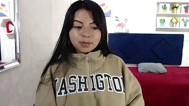 Snapshot of CarolineBrunx chatting on October 31, 2025, 4:24 am CarolineBrunx online show from October 31, 2025, 4:24 am