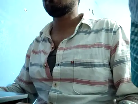 Ishan003 online show from December 18, 2025, 2:12 pm