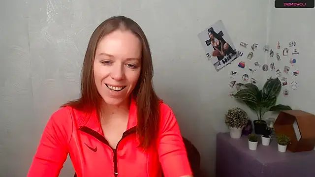 GloriaSi  online show from December 4, 2025, 5:50 am