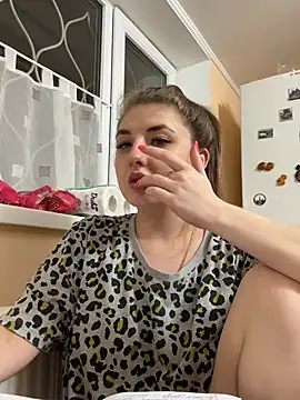 Snapshot of sexyy_girl_ chatting on December 14, 2024, 5:03 pm sexyy girl online show from December 14, 2024, 5:03 pm