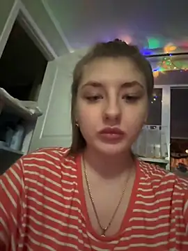 Snapshot of sexyy_girl_ chatting on December 30, 2024, 6:16 pm sexyy girl online show from December 30, 2024, 6:16 pm