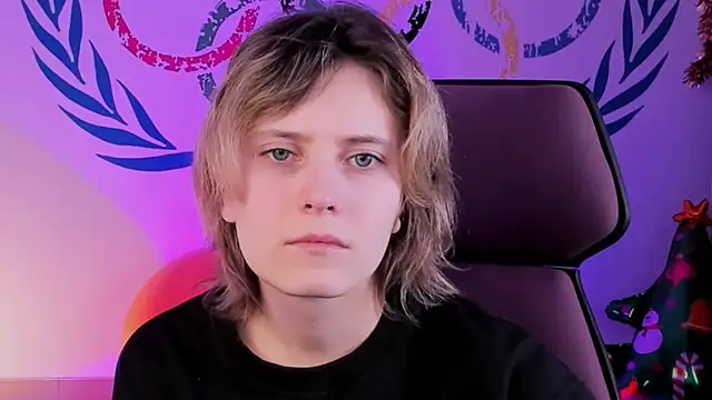 Snapshot of LolaAsmus chatting on December 28, 2024, 5:12 am LolaAsmus online show from December 28, 2024, 5:12 am