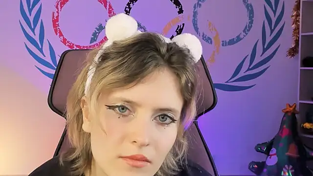 Snapshot of LolaAsmus chatting on December 28, 2024, 11:19 am LolaAsmus online show from December 28, 2024, 11:19 am