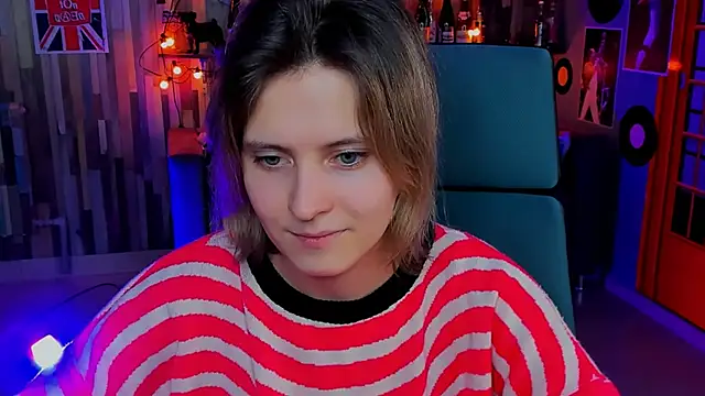 Snapshot of LolaAsmus chatting on January 8, 2025, 11:10 am LolaAsmus online show from January 8, 2025, 11:10 am