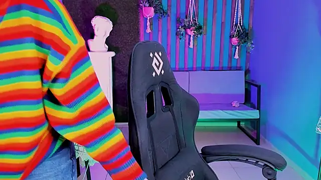 Snapshot of LolaAsmus chatting on January 18, 2025, 5:10 am LolaAsmus online show from January 18, 2025, 5:10 am