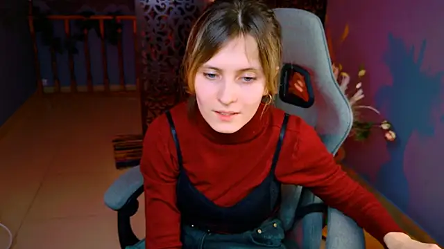 Snapshot of LolaAsmus chatting on February 6, 2025, 7:18 pm LolaAsmus online show from February 6, 2025, 7:18 pm