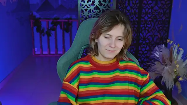 Snapshot of LolaAsmus chatting on February 7, 2025, 5:40 pm LolaAsmus online show from February 7, 2025, 5:40 pm