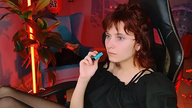 Snapshot of LolaAsmus chatting on March 10, 2025, 3:20 pm LolaAsmus online show from March 10, 2025, 3:20 pm