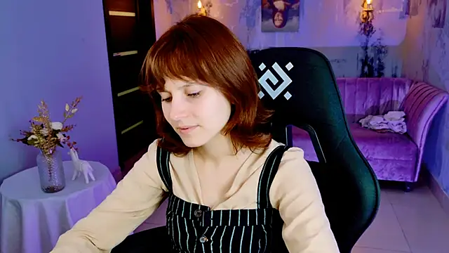 Snapshot of LolaAsmus chatting on September 25, 2025, 9:13 am LolaAsmus online show from September 25, 2025, 9:13 am