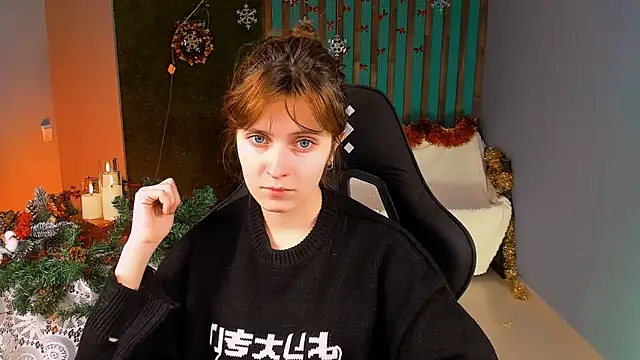 Snapshot of LolaAsmus chatting on December 18, 2025, 1:17 pm LolaAsmus online show from December 18, 2025, 1:17 pm