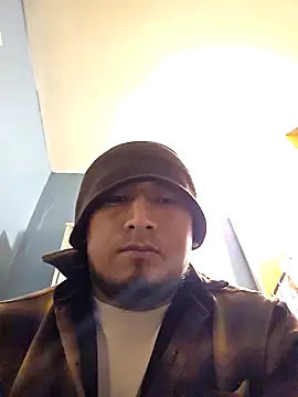 Snapshot of Jovende28 chatting on October 28, 2025, 12:30 pm Jovende28 online show from October 28, 2025, 12:30 pm