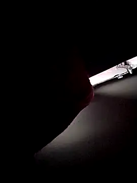 Snapshot of Jovende28 chatting on November 4, 2025, 5:12 pm Jovende28 online show from November 4, 2025, 5:12 pm