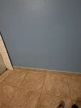 Snapshot of Jovende28 chatting on November 8, 2025, 9:42 am Jovende28 online show from November 8, 2025, 9:42 am