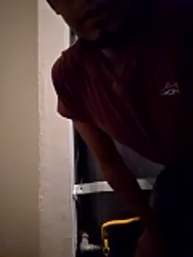 Snapshot of Jovende28 chatting on November 17, 2025, 11:38 am Jovende28 online show from November 17, 2025, 11:38 am