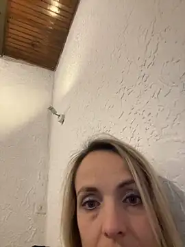 Annelibre online show from January 14, 2025, 9:20 pm