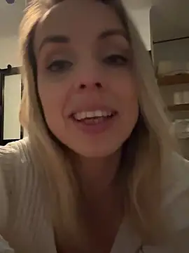 Annelibre online show from January 17, 2025, 9:28 pm