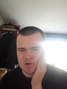 Snapshot of clemhotxxxx chatting on March 3, 2025, 4:14 pm clemhotxxxx online show from March 3, 2025, 4:14 pm