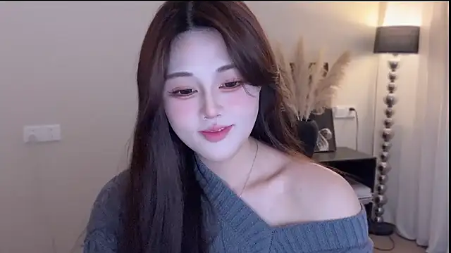 Strawberrybabyy1 online show from December 17, 2025, 4:13 pm