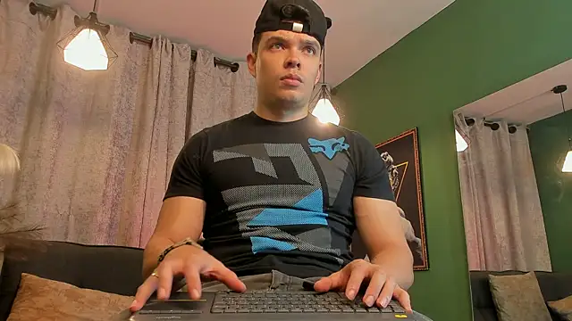 Snapshot of Jake_Tylerr_ chatting on September 15, 2025, 5:02 pm Jake Tylerr online show from September 15, 2025, 5:02 pm