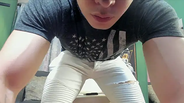 Snapshot of Jake_Tylerr_ chatting on January 12, 2026, 11:54 pm Jake Tylerr online show from January 12, 2026, 11:54 pm