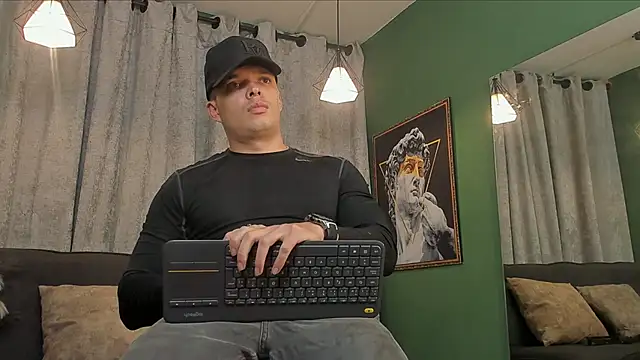 Snapshot of Jake_Tylerr_ chatting on February 16, 2026, 10:39 pm Jake Tylerr online show from February 16, 2026, 10:39 pm