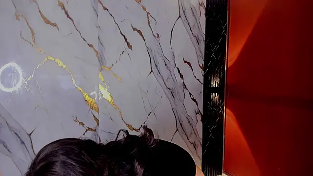 Vennus gir online show from December 16, 2025, 9:20 pm