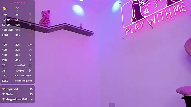 Snapshot of MilaHal_ chatting on December 8, 2024, 11:40 pm MilaHal online show from December 8, 2024, 11:40 pm