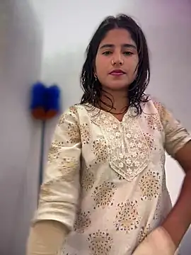 DiyAsingHh online show from December 18, 2025, 4:07 am