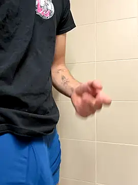 Snapshot of Demarco743 chatting on December 19, 2025, 1:23 am Demarco743 online show from December 19, 2025, 1:23 am