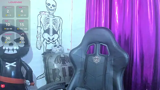 Snapshot of jonson- chatting on October 22, 2025, 9:36 pm jonson- online show from October 22, 2025, 9:36 pm