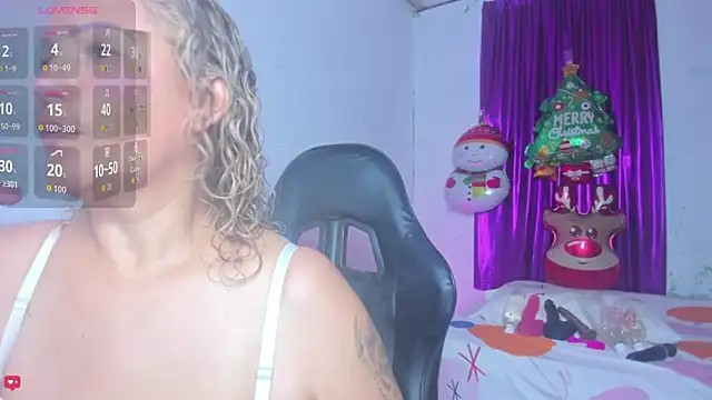 Snapshot of jonson- chatting on December 17, 2025, 10:27 pm jonson- online show from December 17, 2025, 10:27 pm