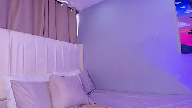 Snapshot of Shenoa1 chatting on November 12, 2025, 11:54 am Shenoa1 online show from November 12, 2025, 11:54 am