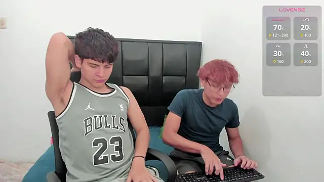 Snapshot of Javierdisousa chatting on March 19, 2026, 5:50 pm Javierdisousa online show from March 19, 2026, 5:50 pm