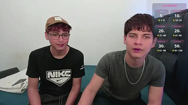 Snapshot of Javierdisousa chatting on March 28, 2026, 6:51 pm Javierdisousa online show from March 28, 2026, 6:51 pm