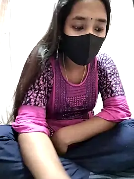 Snapshot of Etha-Moni chatting on December 2, 2024, 5:37 pm Etha-Moni online show from December 2, 2024, 5:37 pm