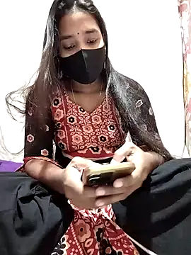 Snapshot of Etha-Moni chatting on December 5, 2024, 6:00 pm Etha-Moni online show from December 5, 2024, 6:00 pm