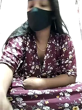 Snapshot of Etha-Moni chatting on December 6, 2024, 8:29 pm Etha-Moni online show from December 6, 2024, 8:29 pm