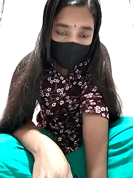 Snapshot of Etha-Moni chatting on February 15, 2025, 5:50 pm Etha-Moni online show from February 15, 2025, 5:50 pm