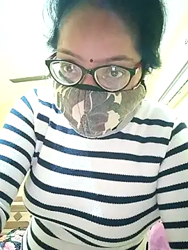 heenage online show from November 12, 2025, 4:02 am