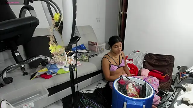 Snapshot of pocahontas_lov20 chatting on January 14, 2025, 7:17 am pocahontas lov20 online show from January 14, 2025, 7:17 am