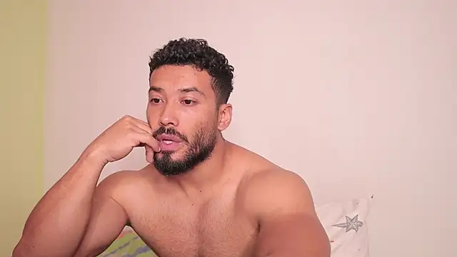 Snapshot of freddsexxx chatting on November 19, 2025, 12:21 am freddsexxx online show from November 19, 2025, 12:21 am