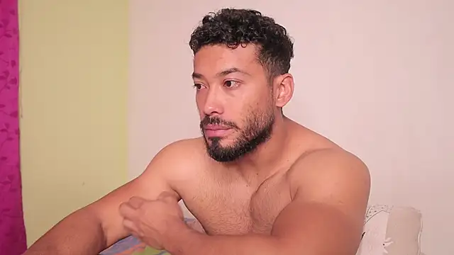 Snapshot of freddsexxx chatting on November 19, 2025, 2:17 pm freddsexxx online show from November 19, 2025, 2:17 pm