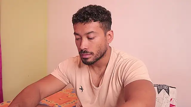 Snapshot of freddsexxx chatting on December 17, 2025, 12:55 pm freddsexxx online show from December 17, 2025, 12:55 pm