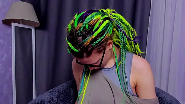 KIKI Krash online show from September 28, 2025, 9:58 am