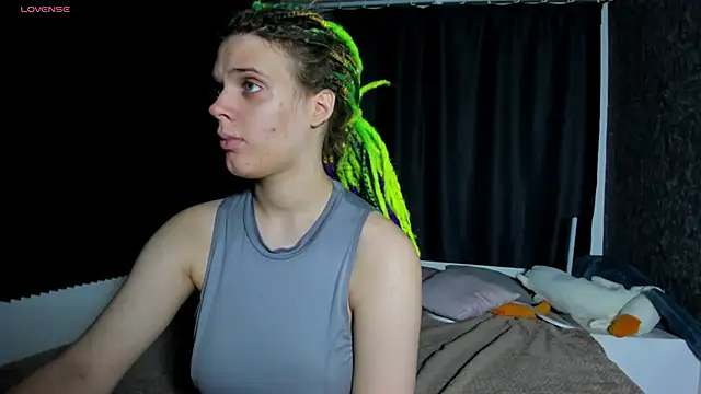 KIKI Krash online show from October 16, 2025, 10:05 am